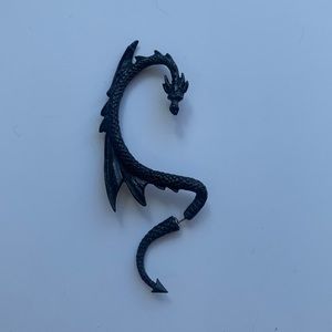 Black dragon ear cuff